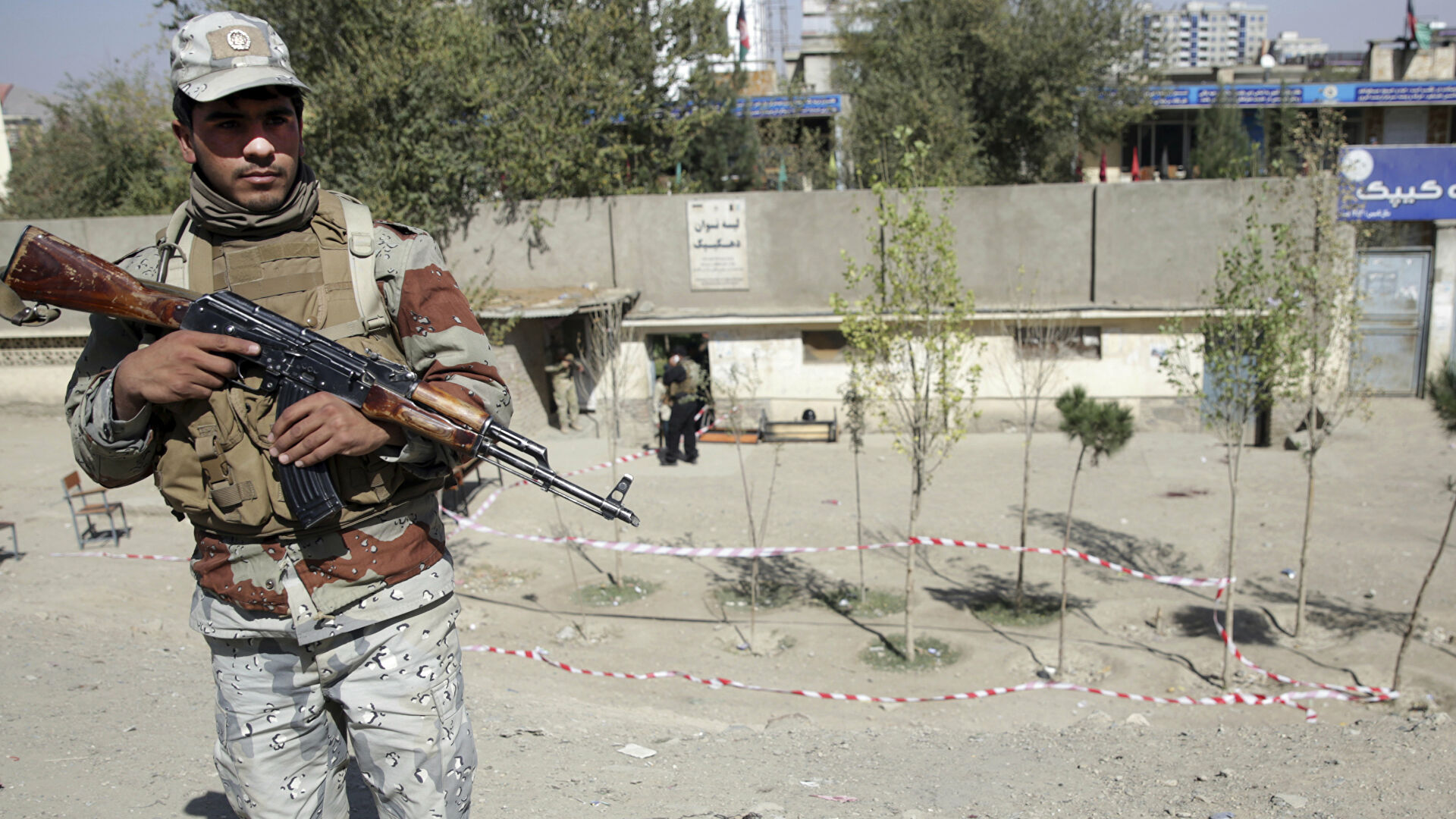 AP: талибы захватили КПП на границе Афганистана и Ирана